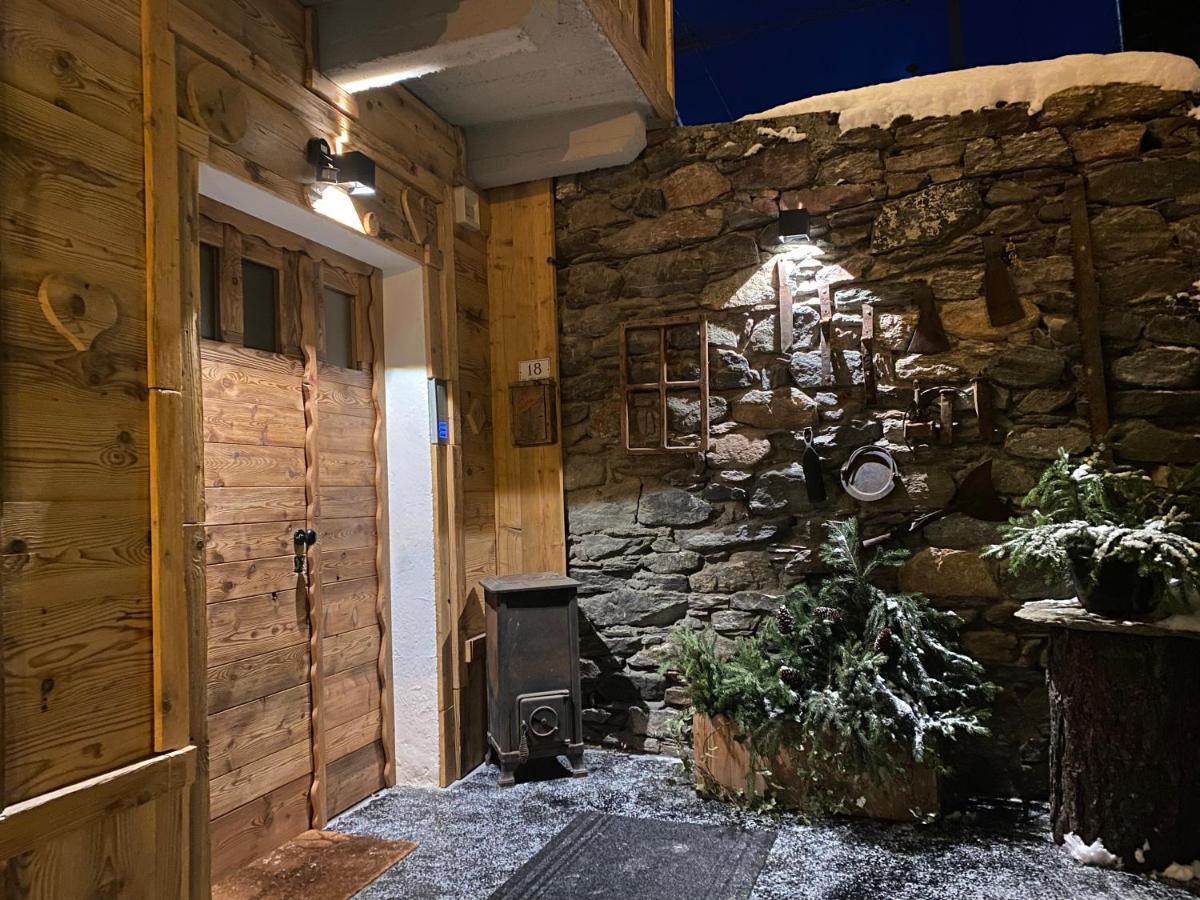 Maison Rongier Nel Centro Di Cogne Kültér fotó