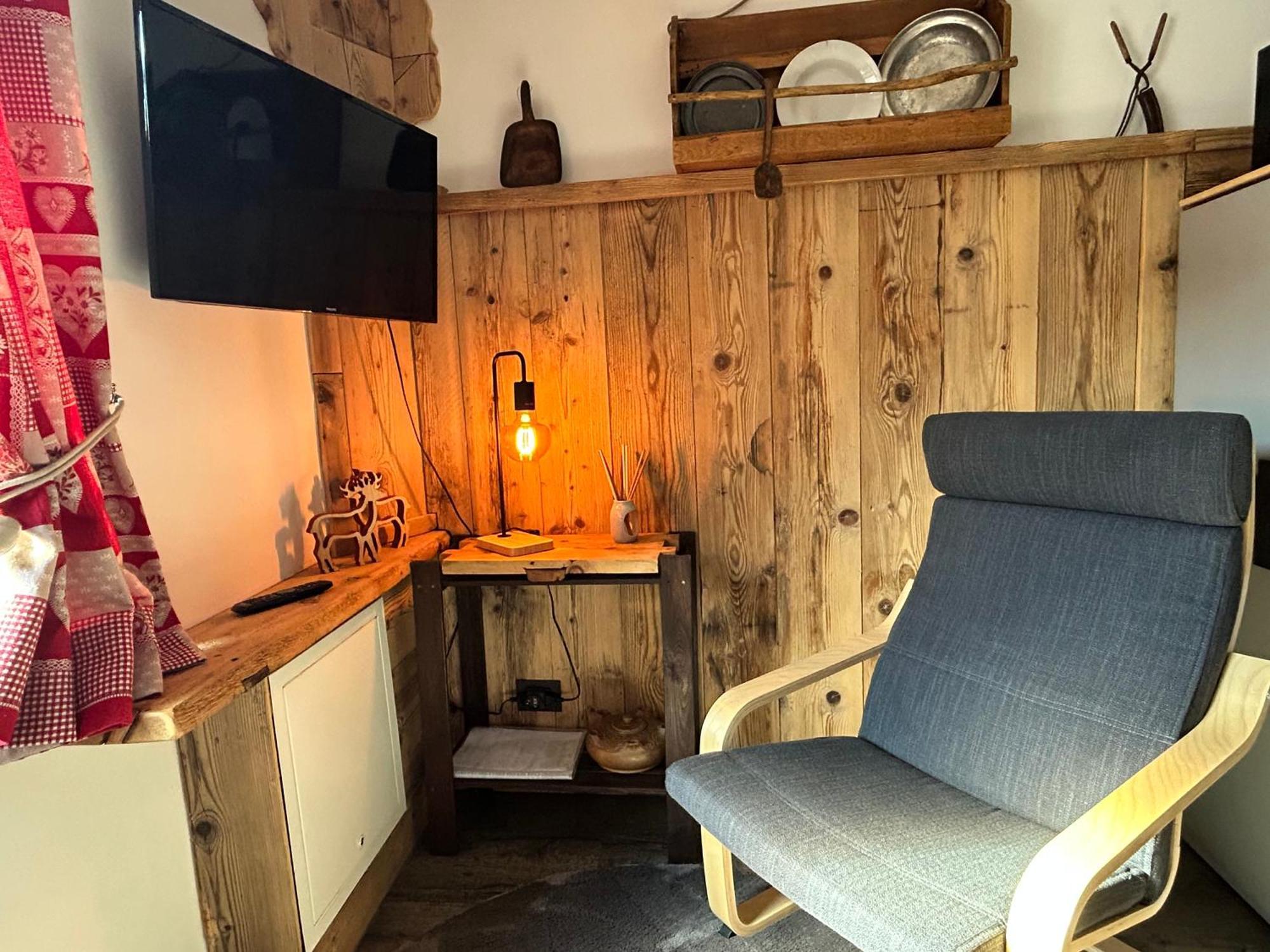 Maison Rongier Nel Centro Di Cogne Kültér fotó
